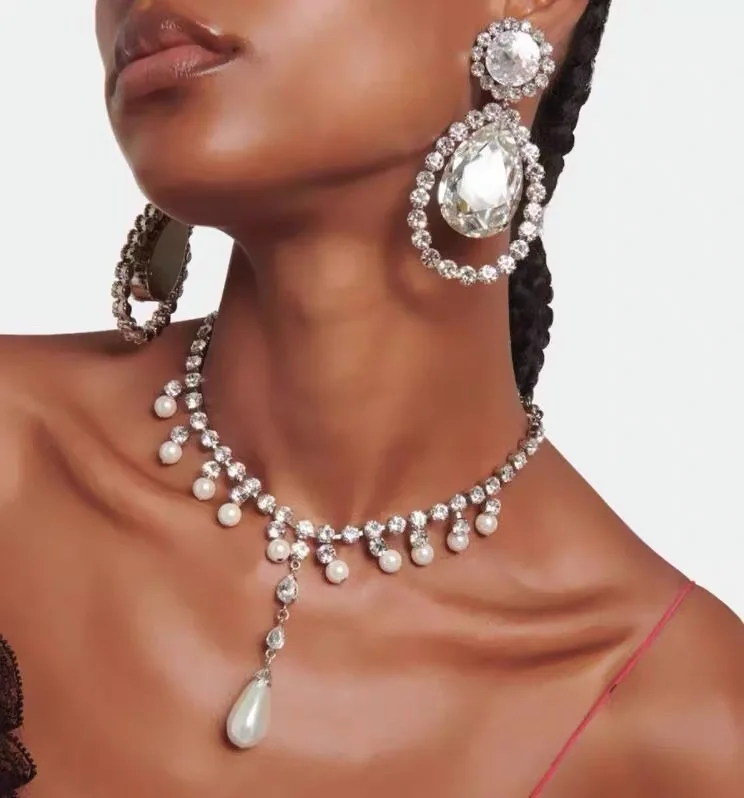 Earrings Fashion Temperament Light Luxury Oval New Ear Clip For Women Aretes De Mujer Pendientes Boucle D’Oreille Orecchini Clip