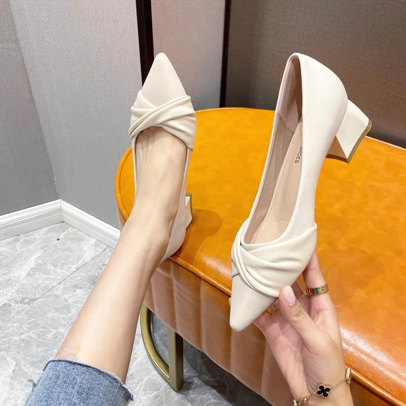 

Осенне-зимняя женская обувь на среднем каблуке, Корейская версия