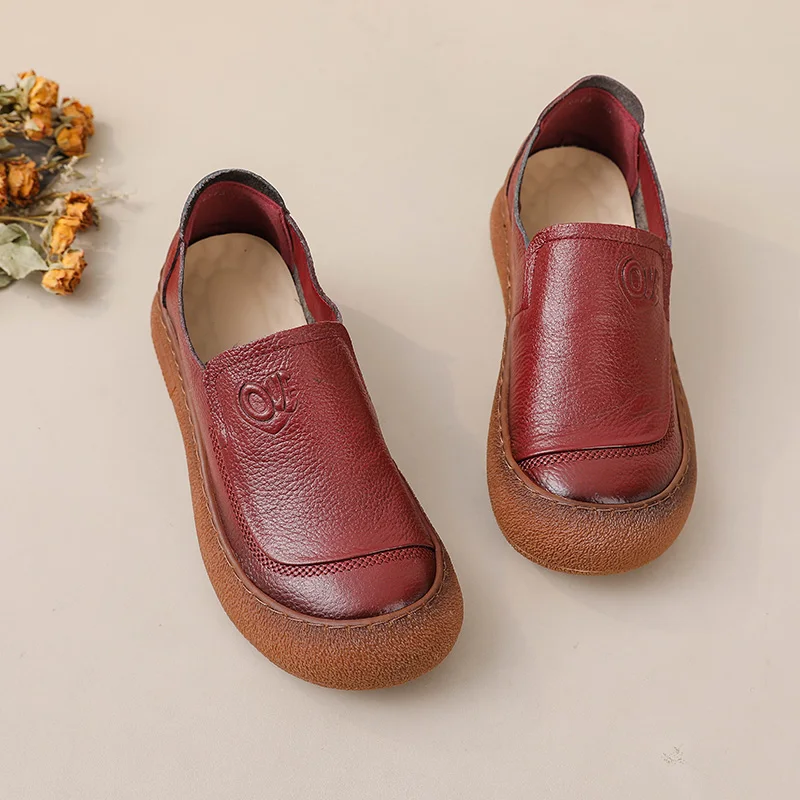 새로운 진짜 가죽 신발 여성 럭셔리 발레 플랫 여성 캐주얼 슬립 드라이버 신발 숙녀 수제 모카신 여성 레드 로퍼