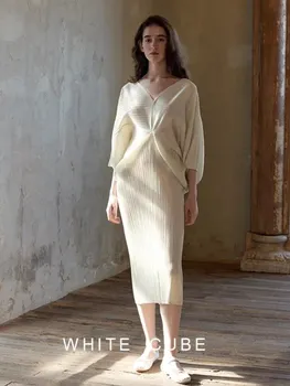 FOLD 2024 Fall New Pleated Miyake Arc Seven Sleeve Pleated V-Neck Women's Dresses 1