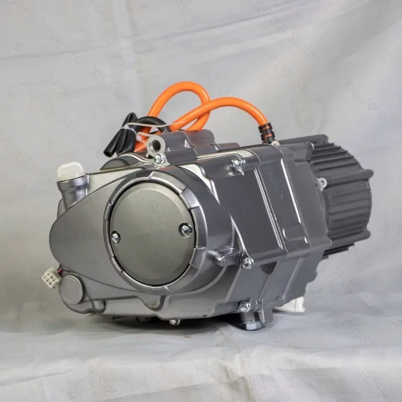 Motore di trasmissione intermedio da 72V 8000 giri/min con frizione per motociclette elettriche e veicoli elettrici fuoristrada