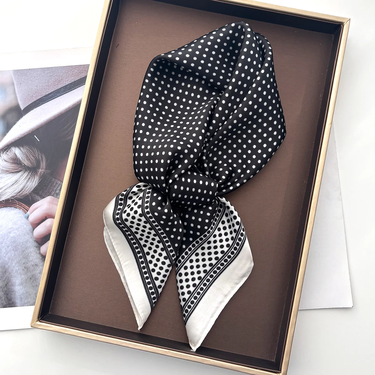 Quadratischer Schal für Damen, gepunktete Bandanas, stilvolles Haarband, luxuriöser Hijab, Halstuch, elegante Schalwickel – Detail 6
