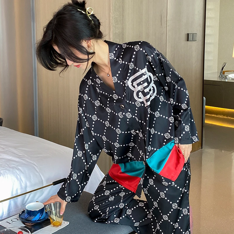 

Women's 2 Piece Pajamas Sets Letter Print Pijama Faux Silk Satin Lapel Pyjama Female Sleepwear Long Sleeve Shirt Pants Homewear