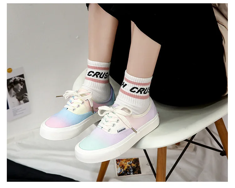 2021 Women Gradient Color Changing Shoes Low-top Canvas Shoes Fashion Lace up flat Walk Casual Sneakers Woman Vulcanize Shoes