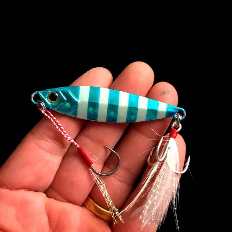 Wholesale 50pcs/lot 30grams Metal Sinking Lures Jigs 30g 30 gram 6.6cm  2.6inch colorful Luminous jig with #2 Feather Hooks