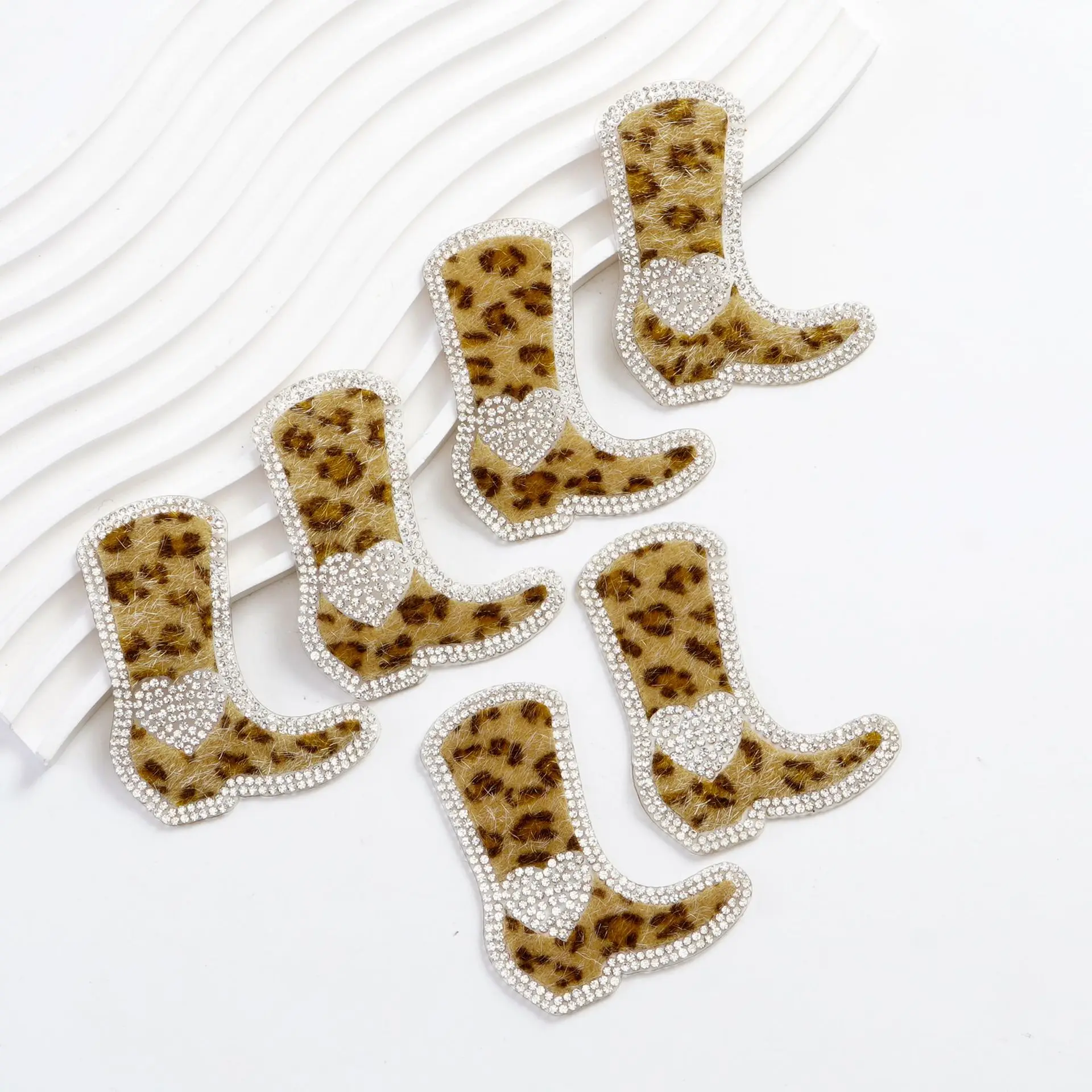 1PC Leopard Stiefel Strass Patches Hotfix Applikationen Abzeichen Kleidung Eisen auf Patches Glitter Patches für Jeans Taschen