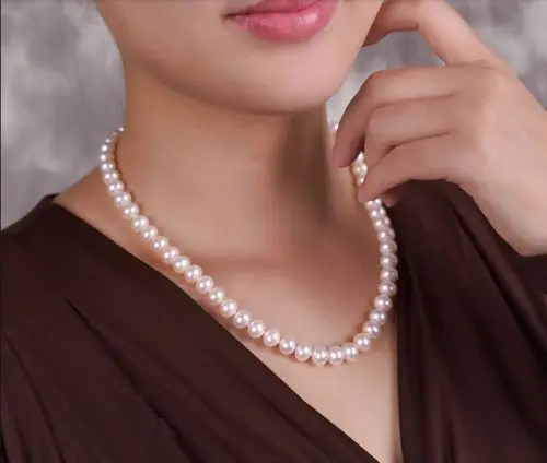 

18 Inch AAAA 9-10mm White Pearl Necklace