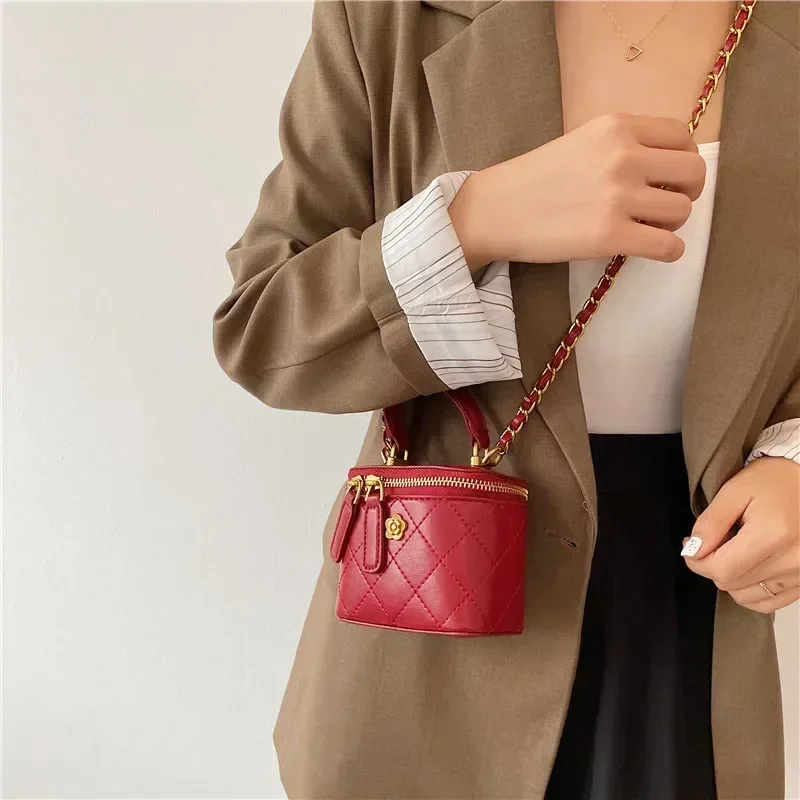 Small  Shoulder Bucket Bag For Women Classic Mini Clutches Female Small Square Bag Crossbody Metal Chain Handbag - 6