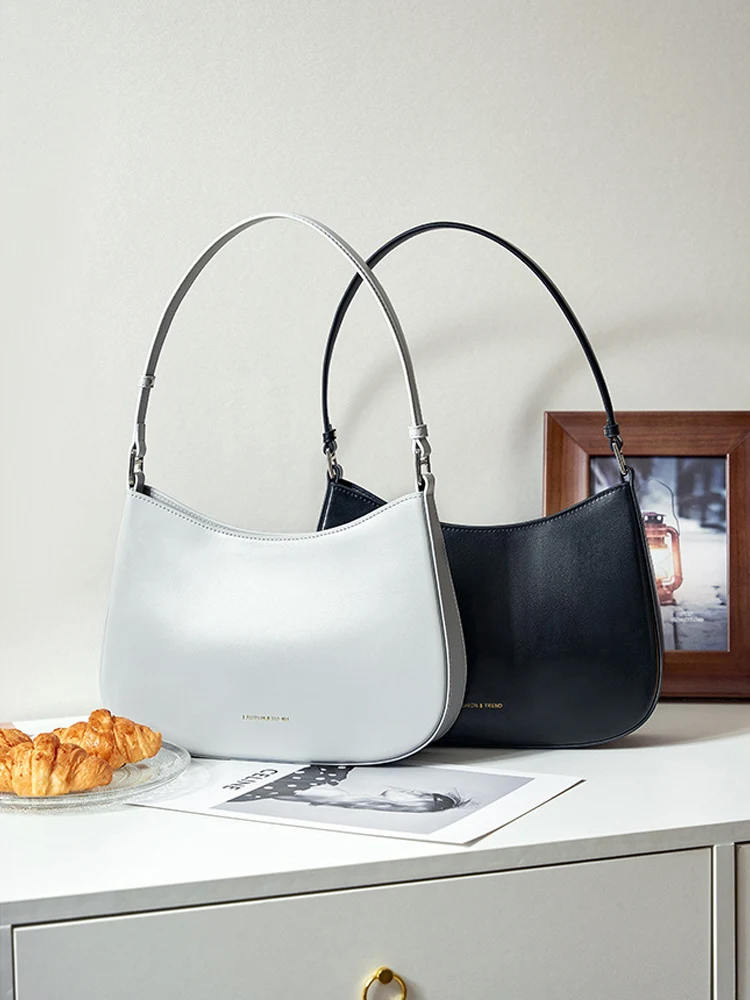 حقيبة تحت الإبط من الجلد للفتيات ، حقيبة يد مصممة...