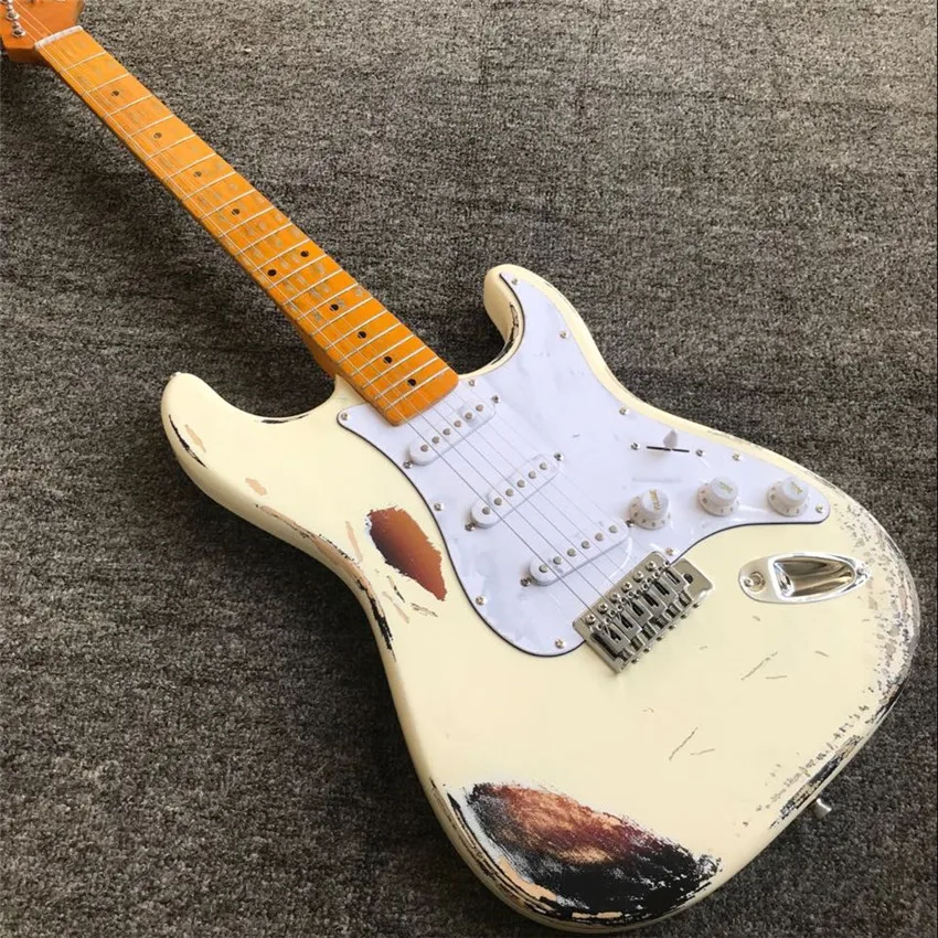 good quality cream heavy Relic vintage style hand made maple fretboard