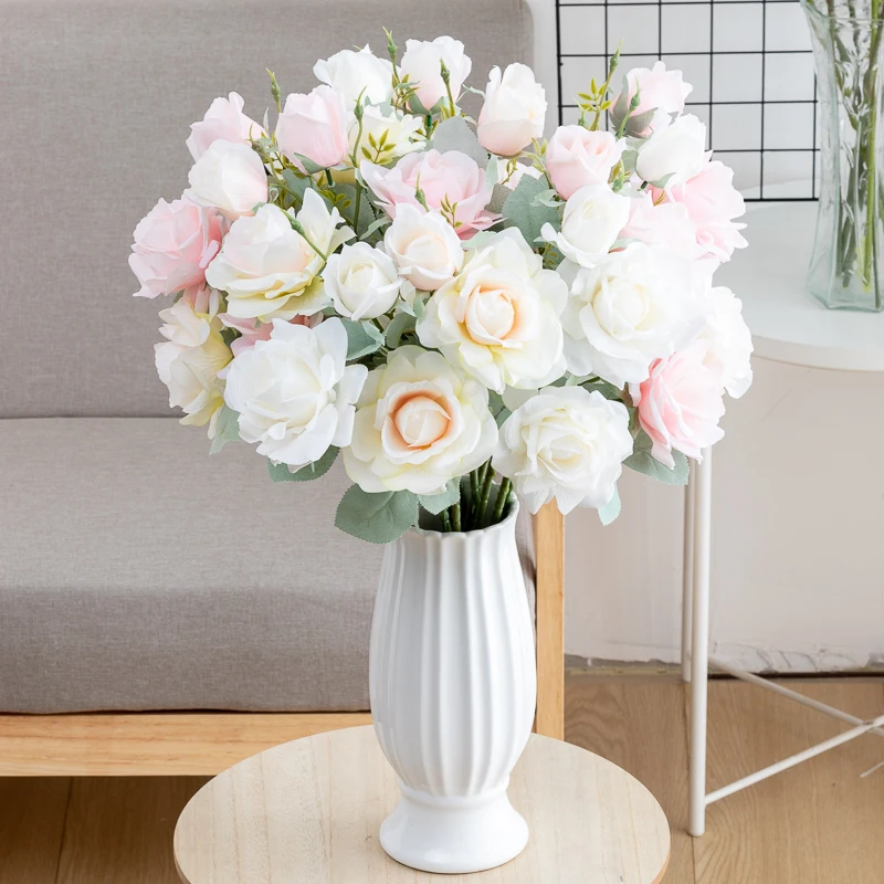 How To Fill A Vase With Fake Flowers | CitizenSide