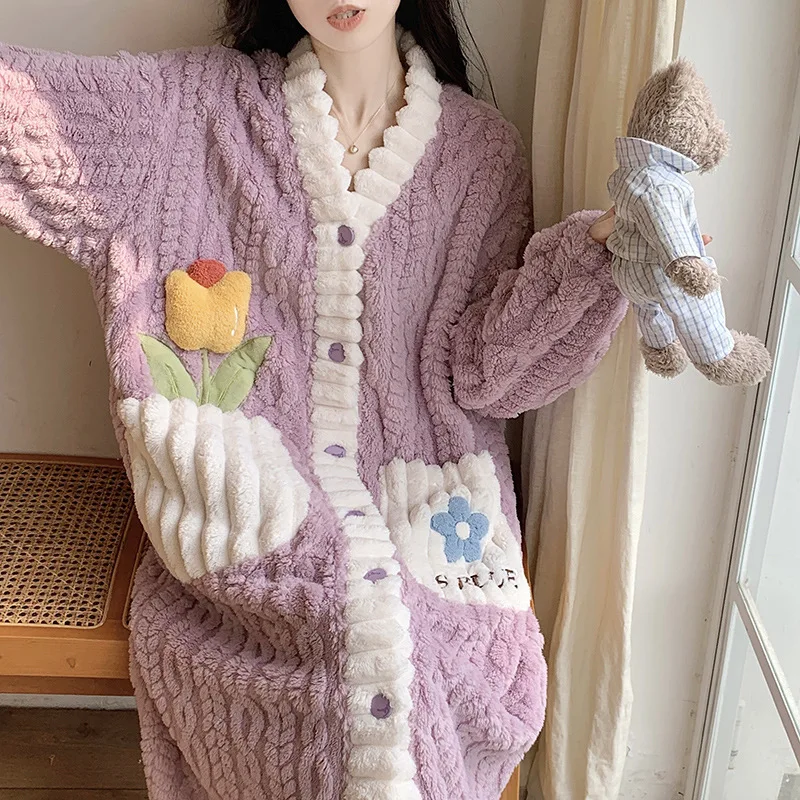 Autumn Winter Long Warm Bath Robes for Women Cute Thick Coral Velvet Homewear Long Nightgowns Hooded Sleepwear Ladies Loungwear