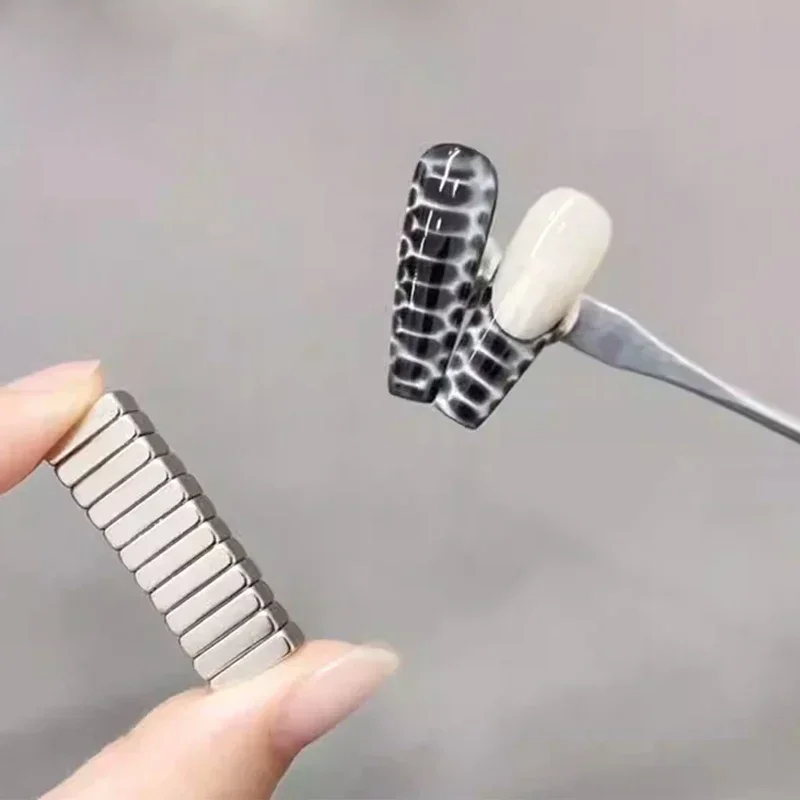 Magnetic Nail Tools Cat Eye Nail Tool Nail Crocodile Texture UV Gel Polish Cat Eye Gradient Rod Manicure Bar