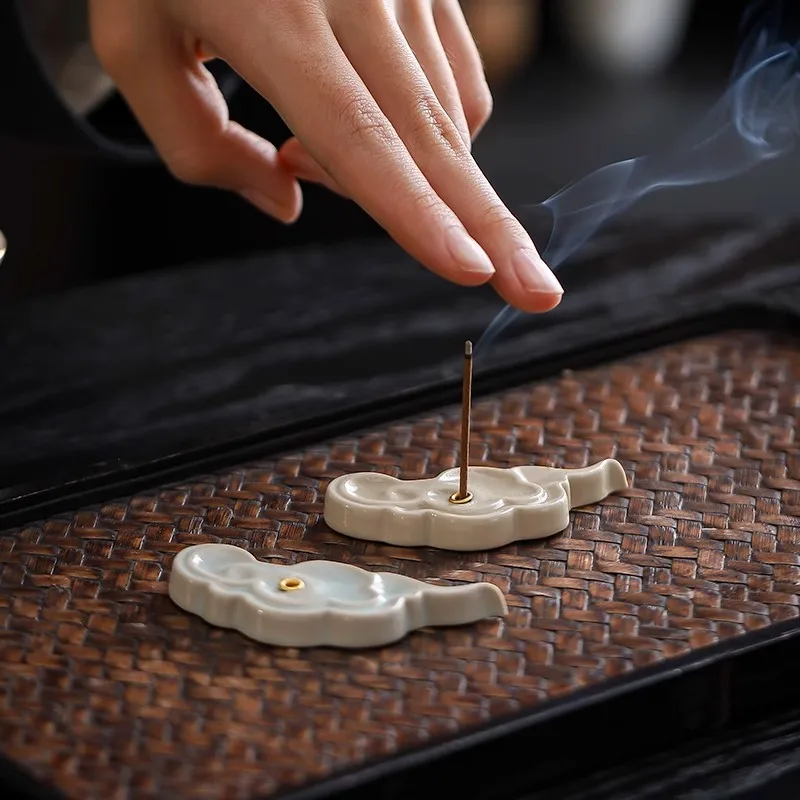 Ceramic Mini Incense Burner Decoration Tea Ceremony Incense Burner Household Indoor Sandalwood Incense Insertion Seat