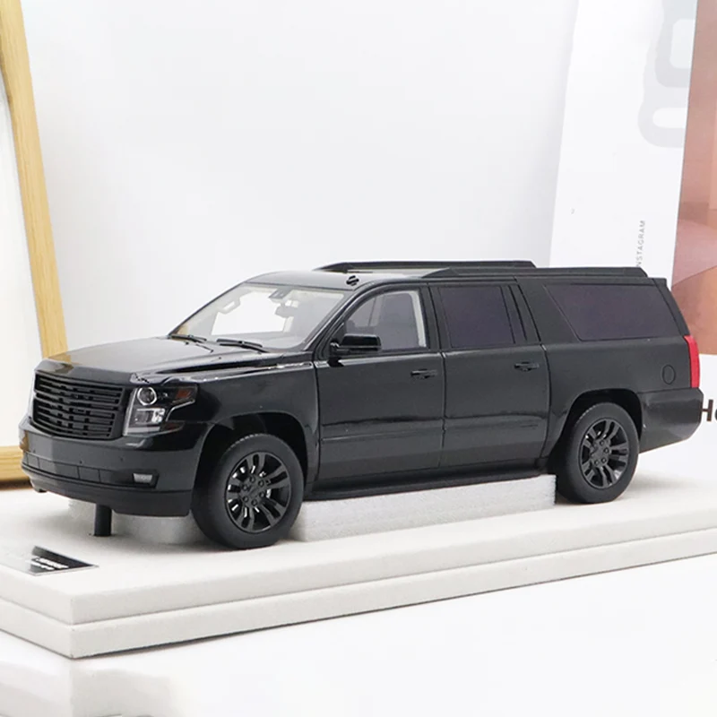 

Limited Edition Resin 1:18 Scale Suburban Off Road Vehicle SUV Cars Model Adult Toys Classics Collection Souvenir Gifts Display