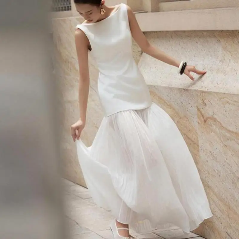 Newest Formal Evening Dresses Sexy Backless Sleeveless Bridal Dress Elegant Floor-length Simple Wedding Dresses Customized 2