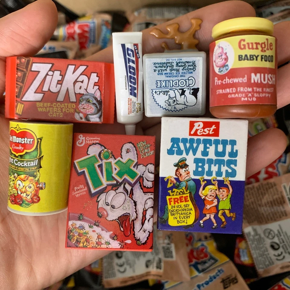 Worlds Smallest Minis 3D Puny Products Miniature Collect Wacky