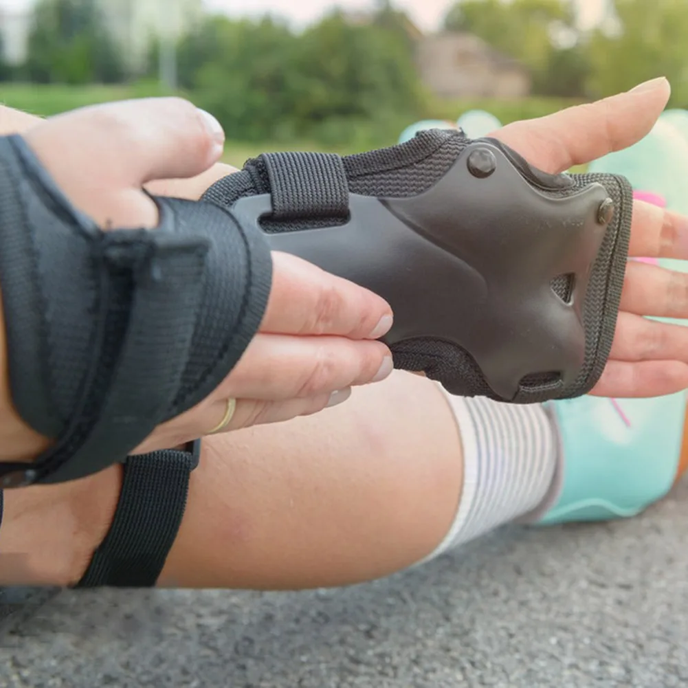 Roller Skating Wrist Support Wrist Guard Shock Absorption Snowboard Ski Palm Protector Comfort for Roller Skating Skateboarding wrist guard