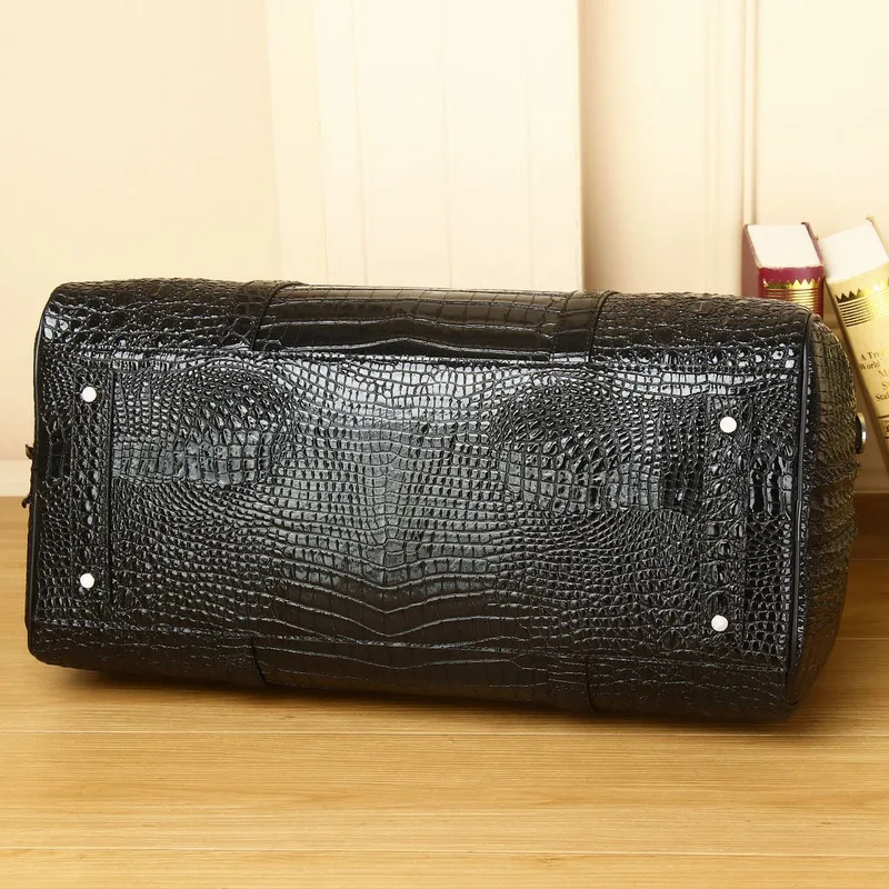 New Crocodile Belly Pattern Luggage Large Capacity Travel Single Shoulder Diagonal Straddle Men's Bag Trendy