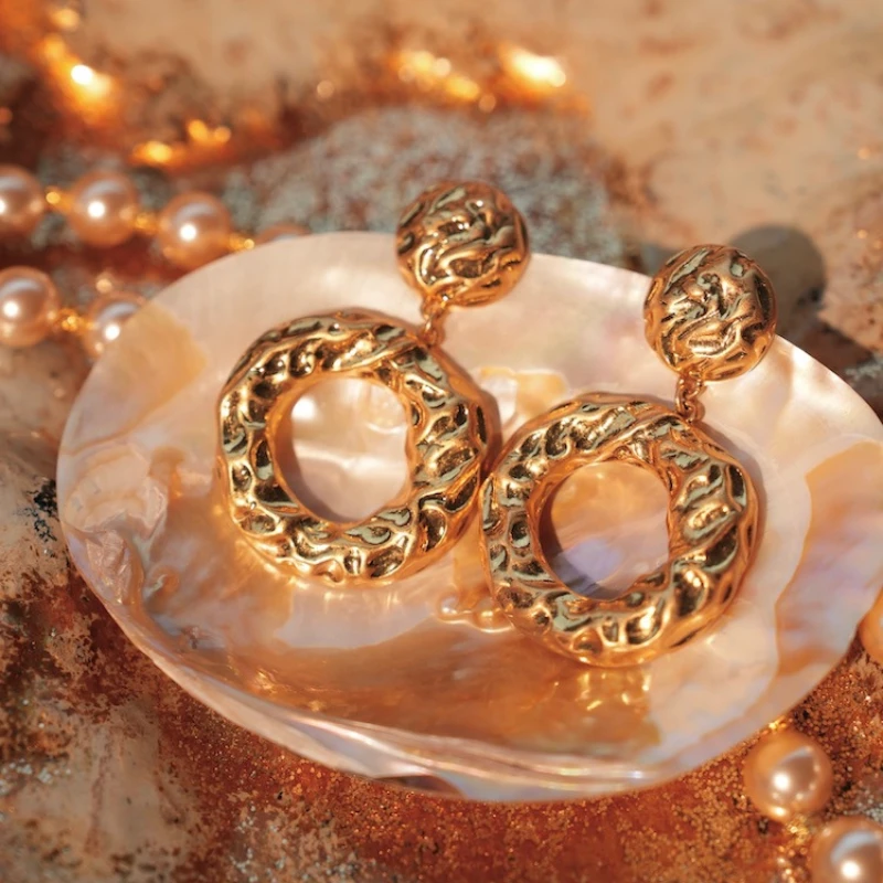 

2024 Retro, Exaggerated, and Elegant Earrings for Women