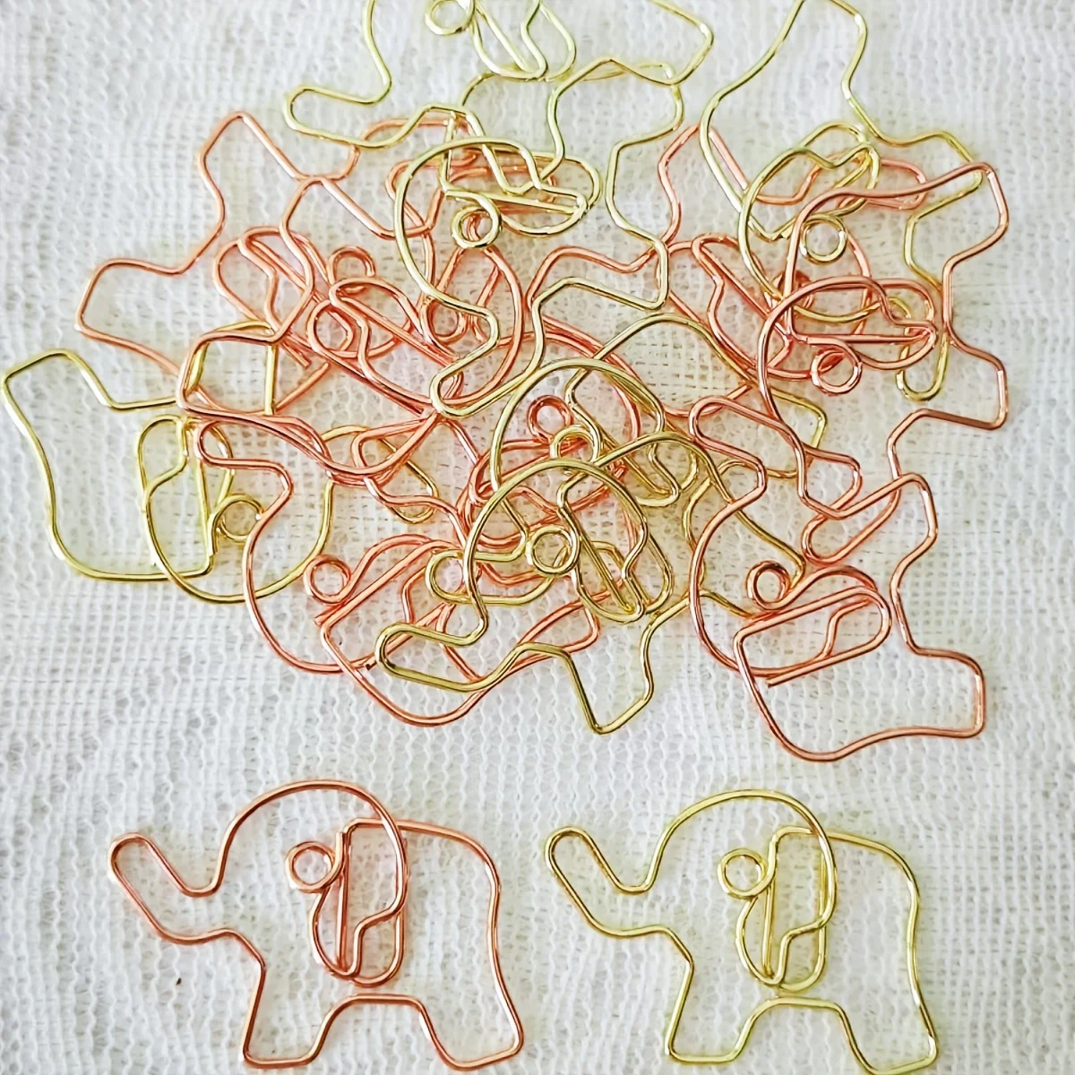 20Pcs 귀여운 코끼리 모양의 금속 종이 클립 사무용품을위한 동물 테마 저널 북마크 클립