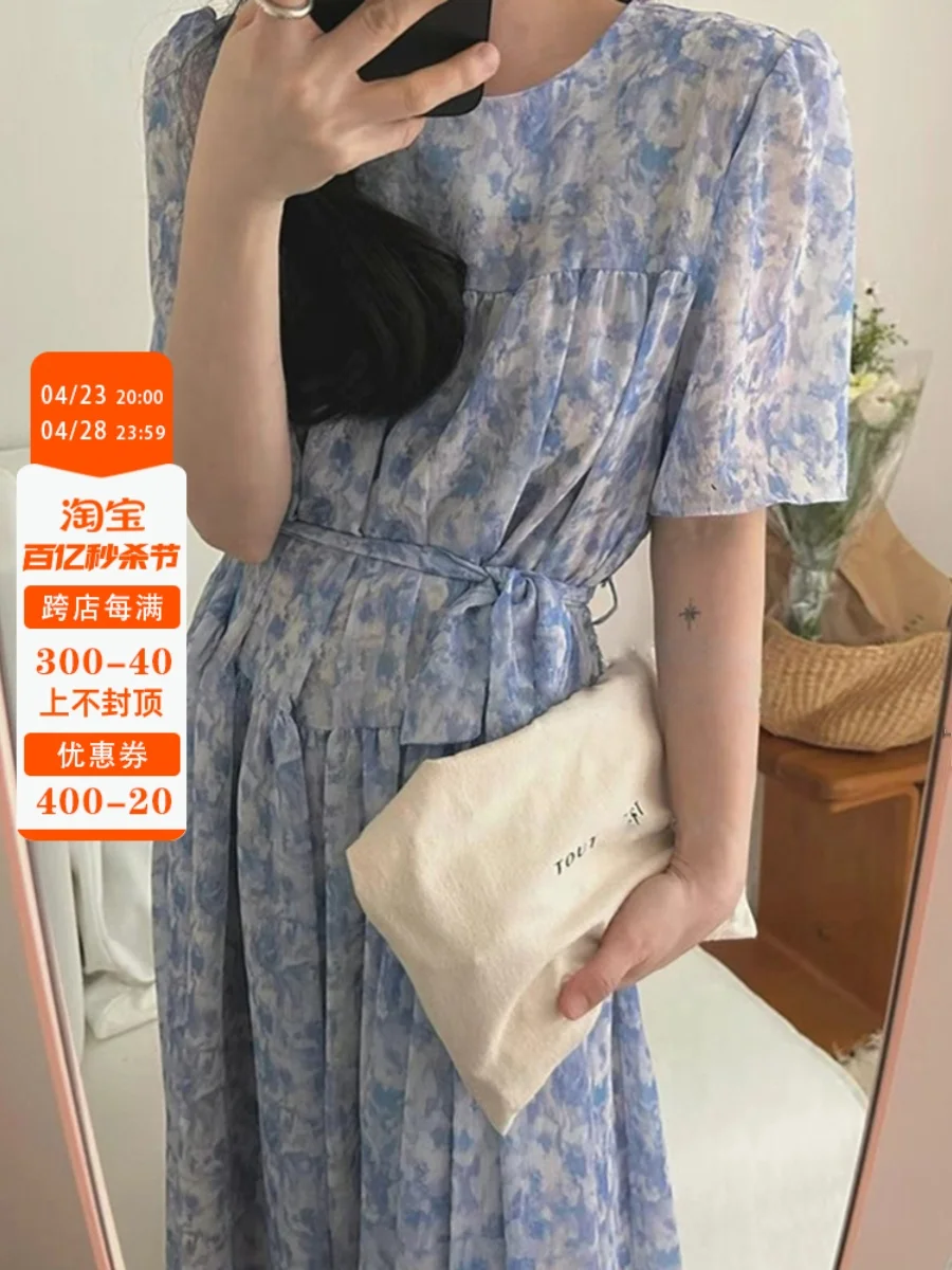 

2024 South Korea East Gate Summer New Fashionable and Fashionable Slim and Versatile High Waist Round Neck Short sleeved Dress