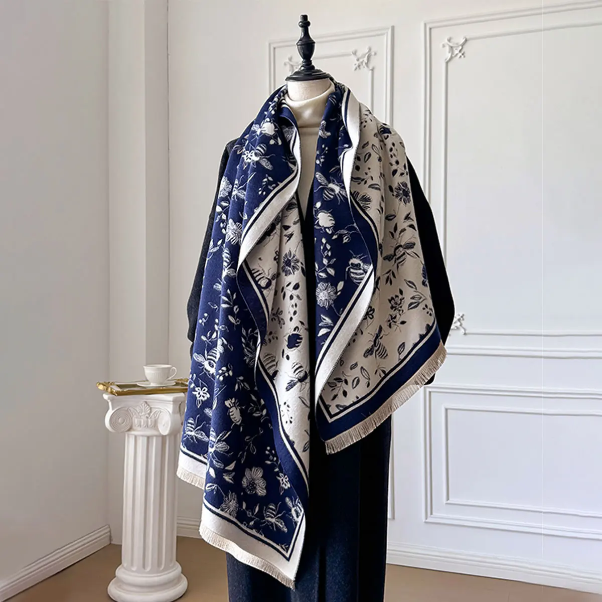 New Bee and Floral Design Winter Imitation Cashmere Jacquard Scarves High Quality Women Thick Shawl Ladies Wool Pashmina Scarf