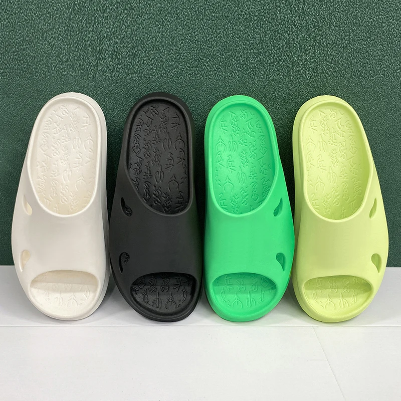 

Comfortable Men's Wome's Slippers Summer Mens Sandals Light Beach Shoes Man Breathable Casual Shoes Antiskid Herringbone Trailer