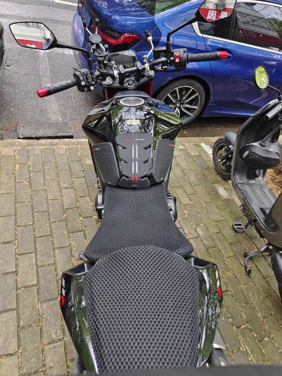 For HONDA CB750 HORNET Motorcycle Heat Insulated Seat Covers CB750 Hornet 3D Honeycomb Mesh Protect Cushions Nylon Fabric Saddle