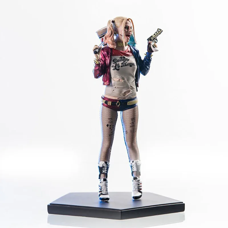 ジョーカー ハーレークイーン ピカチュウフィギュアセット