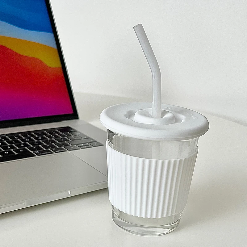 Good-looking Glass Tumbler with Straw and Cover Iced Coffee Cup