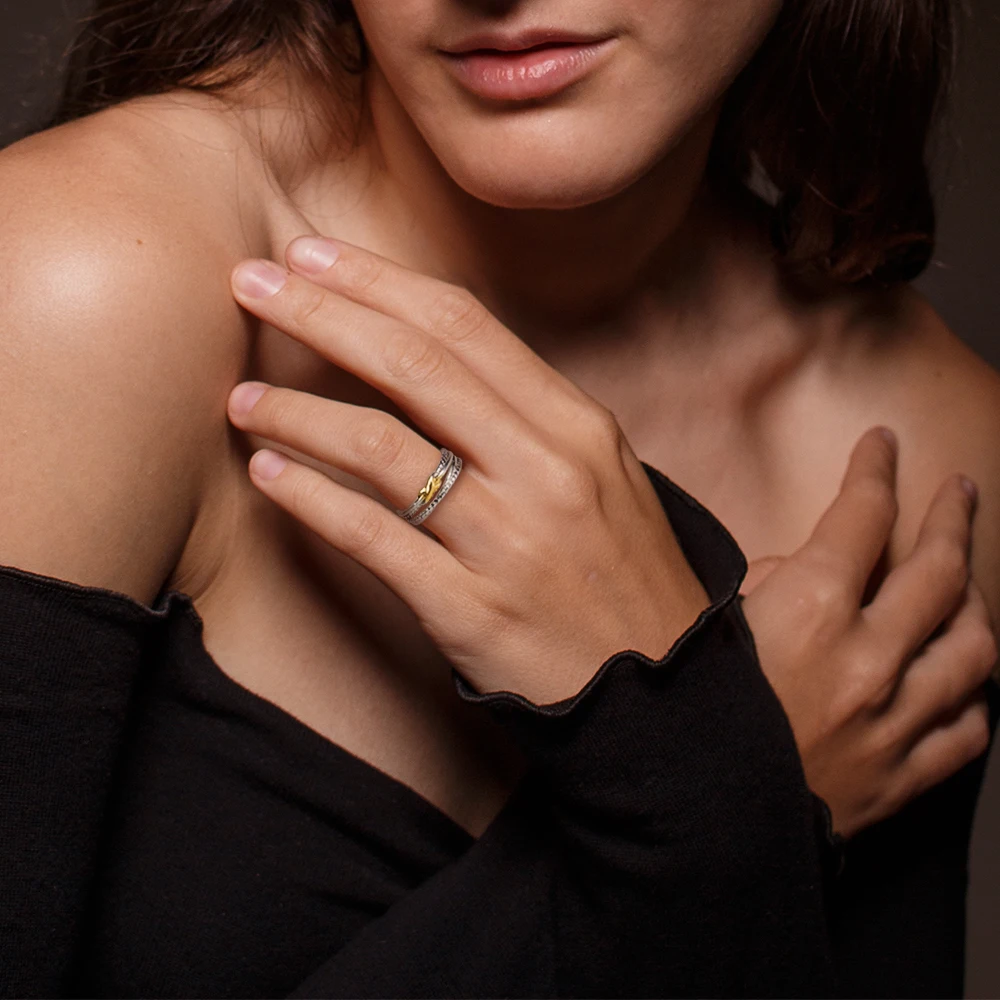 YYSuniee Luxury Copper Jewelry 18K Gold-plated Crossover Band Rings for Women Fashion Brand Two-tone Accessories Gift 2