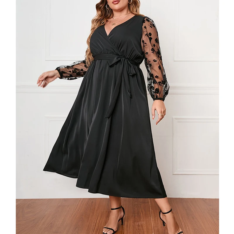 Рисунок 4 - Женское кружевное платье с V-образным