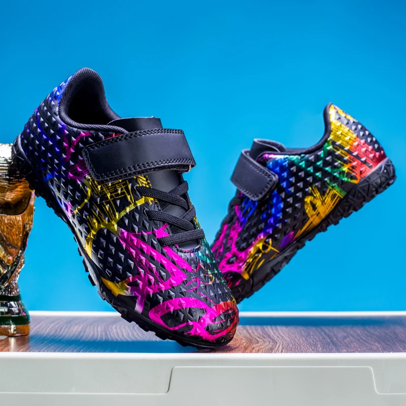 Stylish Children's Low-top Football Boots - Non-slip and Wear-resistant Sports Footwear