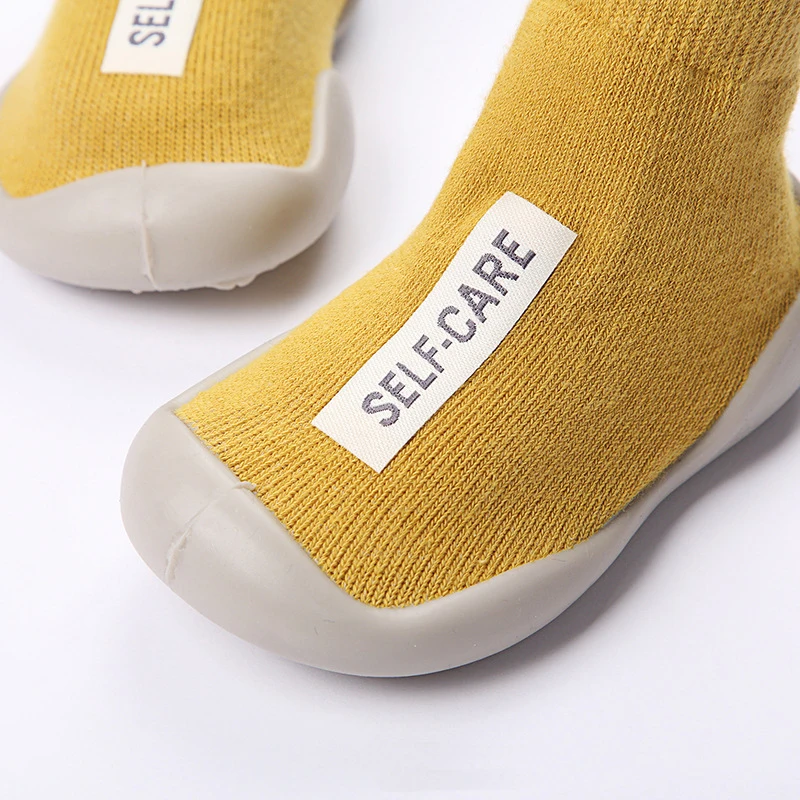 Baby Shoes Knitted First Step Shoes for Babies Boy Girl Pre Walkers 0 to 3 6 9 12 18 24 Months Soft Rubber Sole Winter Kid Shoes 4