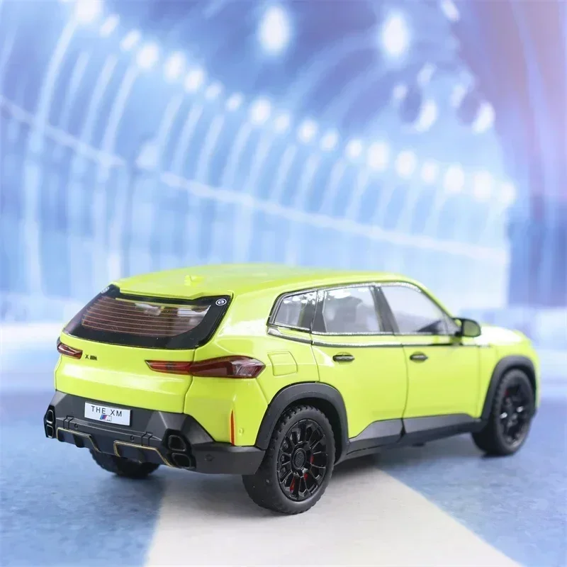 Lamborghini Urus 1/18 グリーン　精密模型 Lamborghini Urus 1/18 グリーン精密模型