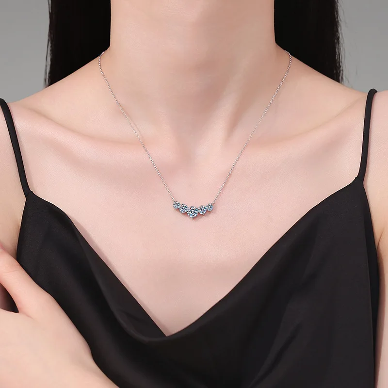 PT950 Moissanite Necklace Women's Pendant Clavicle Chain Women's Fashion Temperament 2.6 Carat Princess Smiling Necklace