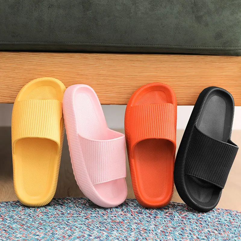 Brand Female Thick Bottom Slippers 2022 New Fashion Sandals Outdoor Indoor Non-Slip Ladies Slides Platform Women Shoes Slippers