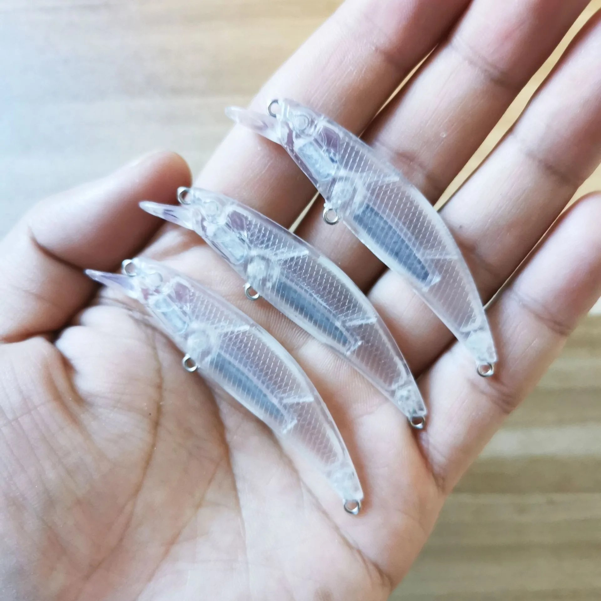 

DIY Lures Minnow Blank 6.5cm/5.3g unpainted 65mm Hard Plastic Freshwater For Perch Saebass Sinking fishing lure