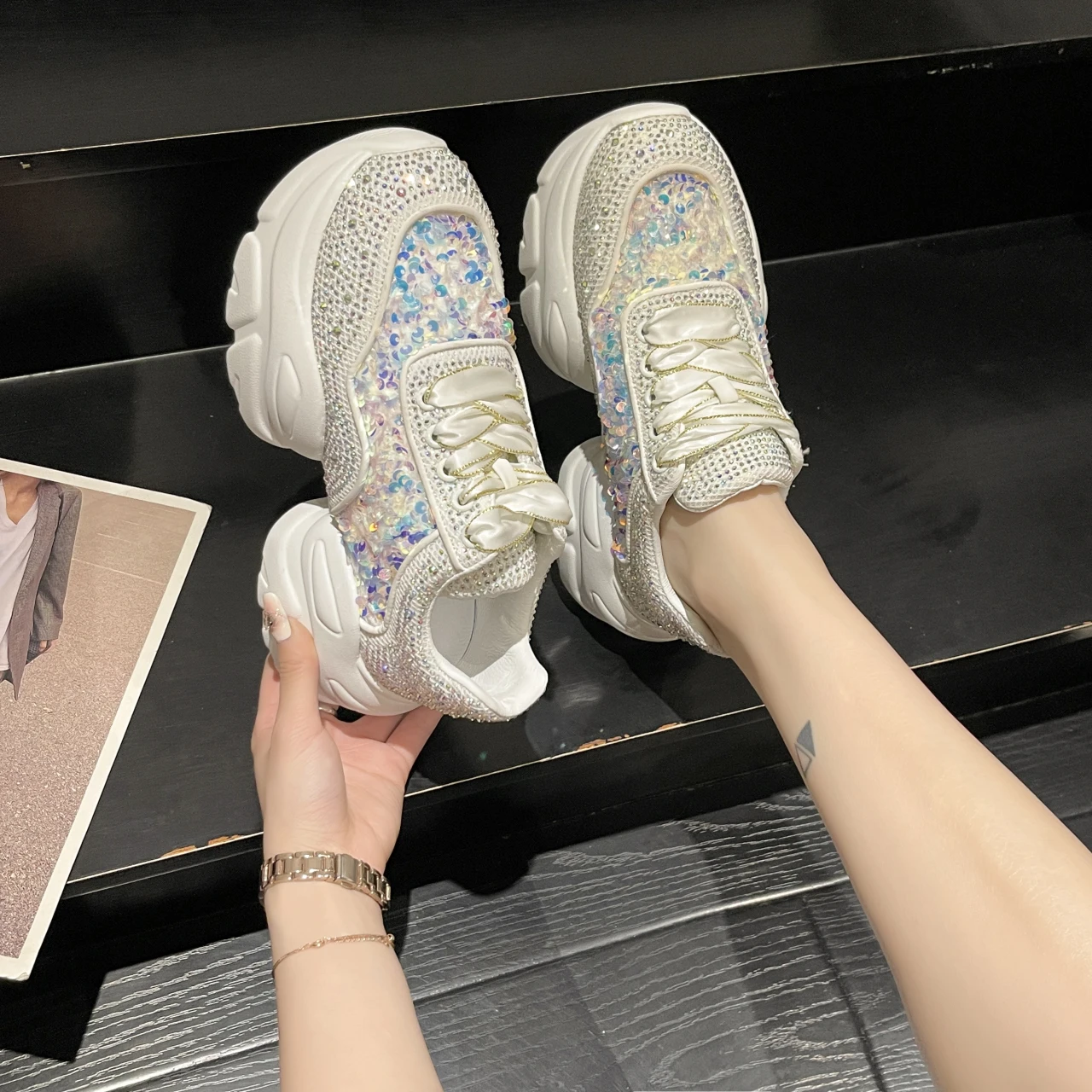 

Summer Sequined Bling Women Sneakers Breathable Thick Sole Girls Sport Shoes Fashion Casual Dad Shoes Platform Female Footwear