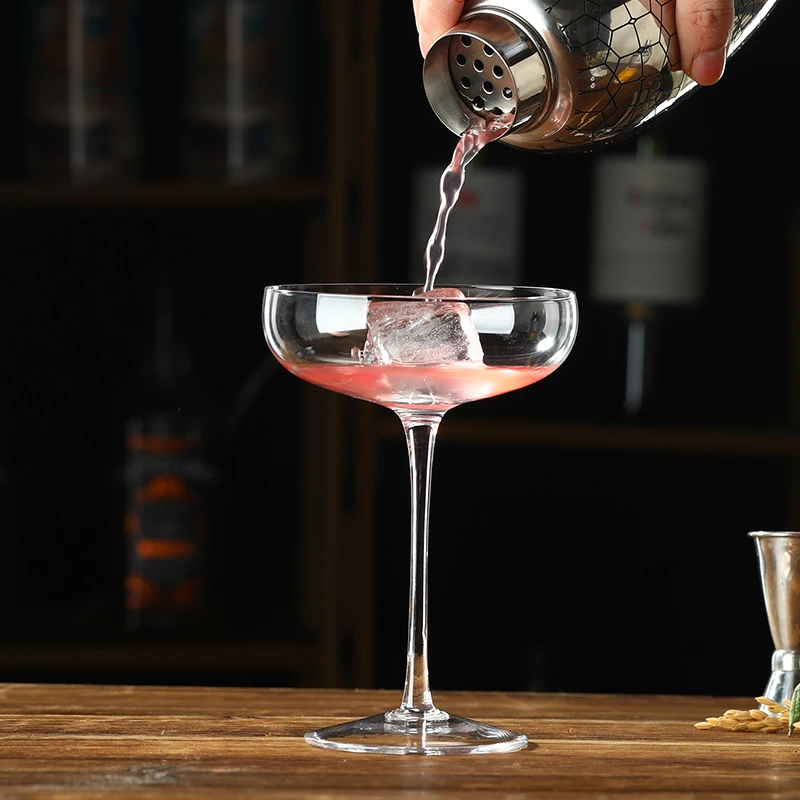 Kristallen cocktailglazen - Coupe glazen Made in Europe, 9 oz Martini glazen, set van 2 Martini glas voor cocktails, zomerdrankjes, Champagne - coupe cocktailglas set van JoyJolt