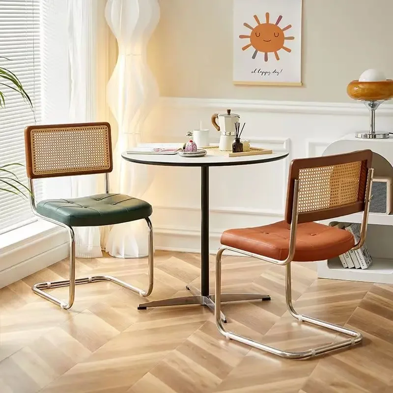 Рисунок 4 - 1-111 твердый деревянный барный стол на стене