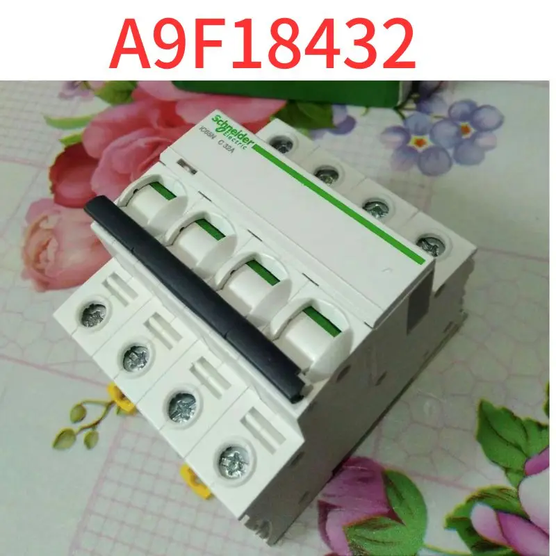 

Brand New A9F18432 Leakage Switch Acti 9 ic65N