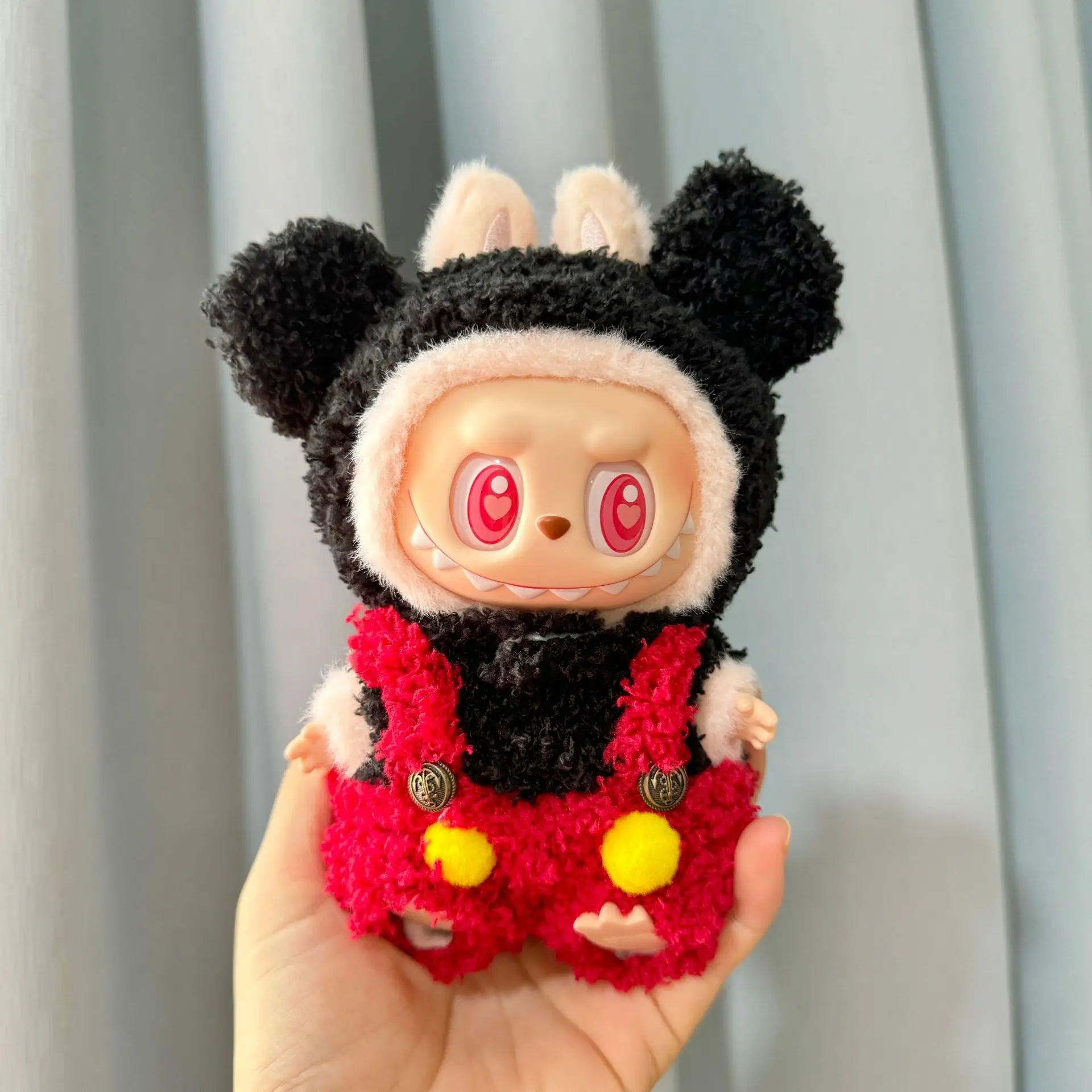 thumbnail image 1 of Muñeca colgante de la serie Labubu de primera y segunda generación, colgante de ropa para muñecas, muñeca de vinilo de la serie Labubu Sit Party Macaron, ropa kawaii, 1 of 5