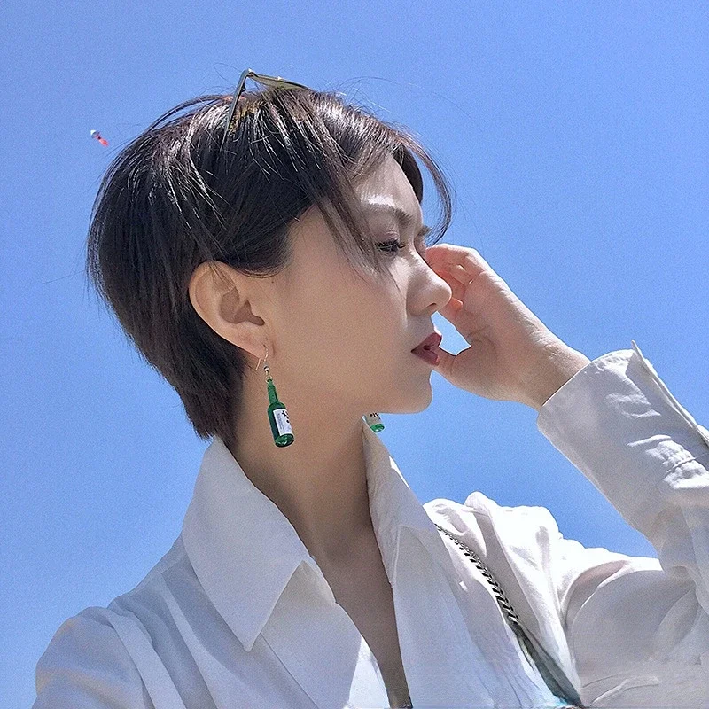 

Resin Green Sake Wine Bottle Earring Creative Simulation of Mineral Bottles Earrings Cute Drop Earrings Ear Clip Womens Jewelry