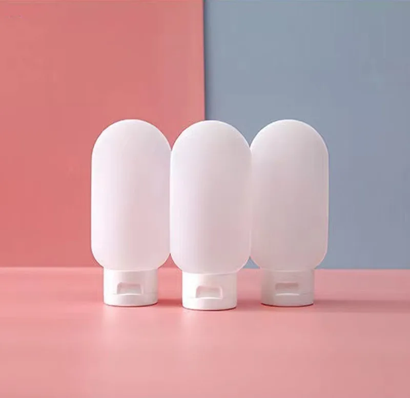 thumbnail image 1 of Juego de 3 botellas rellenables portátiles para champú, gel de ducha, kit de viaje de estilo nórdico, contenedor para llevar en el avión, 1 of 6