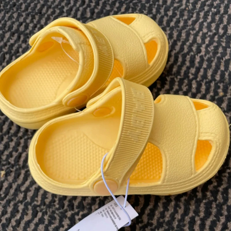 Summer Cute Hole Slippers For Kids Cold Non-Slip Sandals Garden Beach Sandals Boys Girl Soft Comfortable breathable Shoes 1