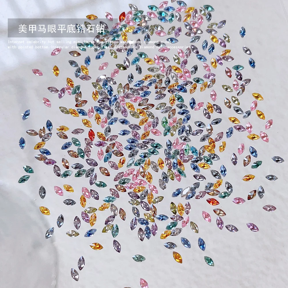 평평한 바닥 말 눈 지르콘 1.5*3mm, 화려한 평평한 바닥 라인석 네일 액세서리, 네일 아트 애호가용 박스 당 50 개