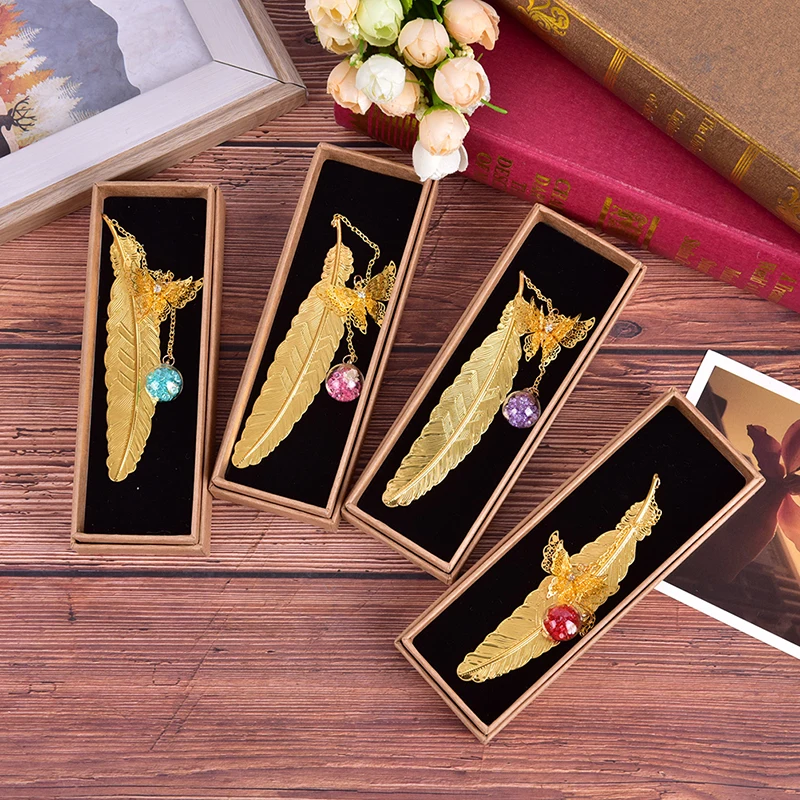 

1PC Creative Metal Bookmarks Promotional Gift Stationery Film Book Mark Retro Vintage Bookmark Design Of Feather/Butterfly