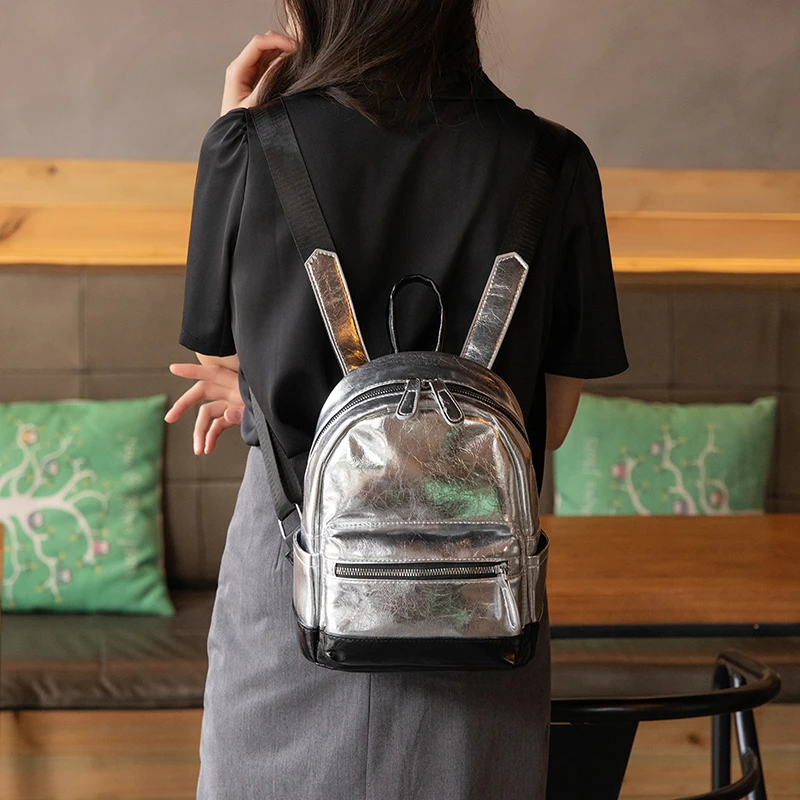 Small Silver Backpack for Women 2024 New Fashion Texture Women's Handheld Book Bag Versatile Soft Leather Backpack 2